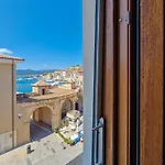 Porta A Mare 公寓